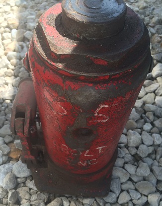 Where to find Jack, Bottle - Heavy Duty in Fort Madison