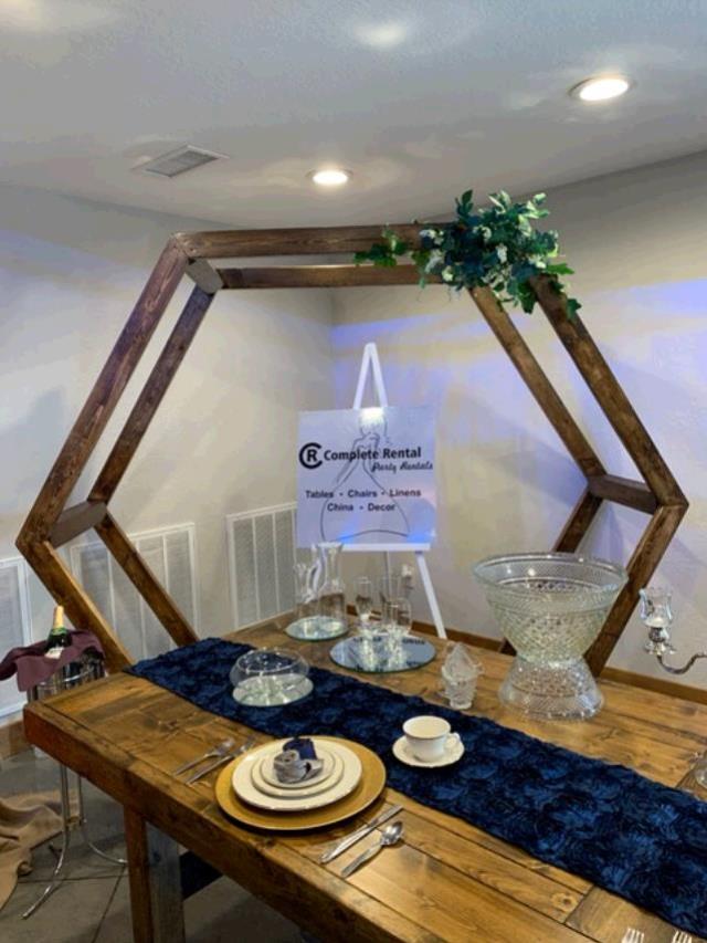 Where to rent Hexagon Arch with Decor in Fort Madison IA